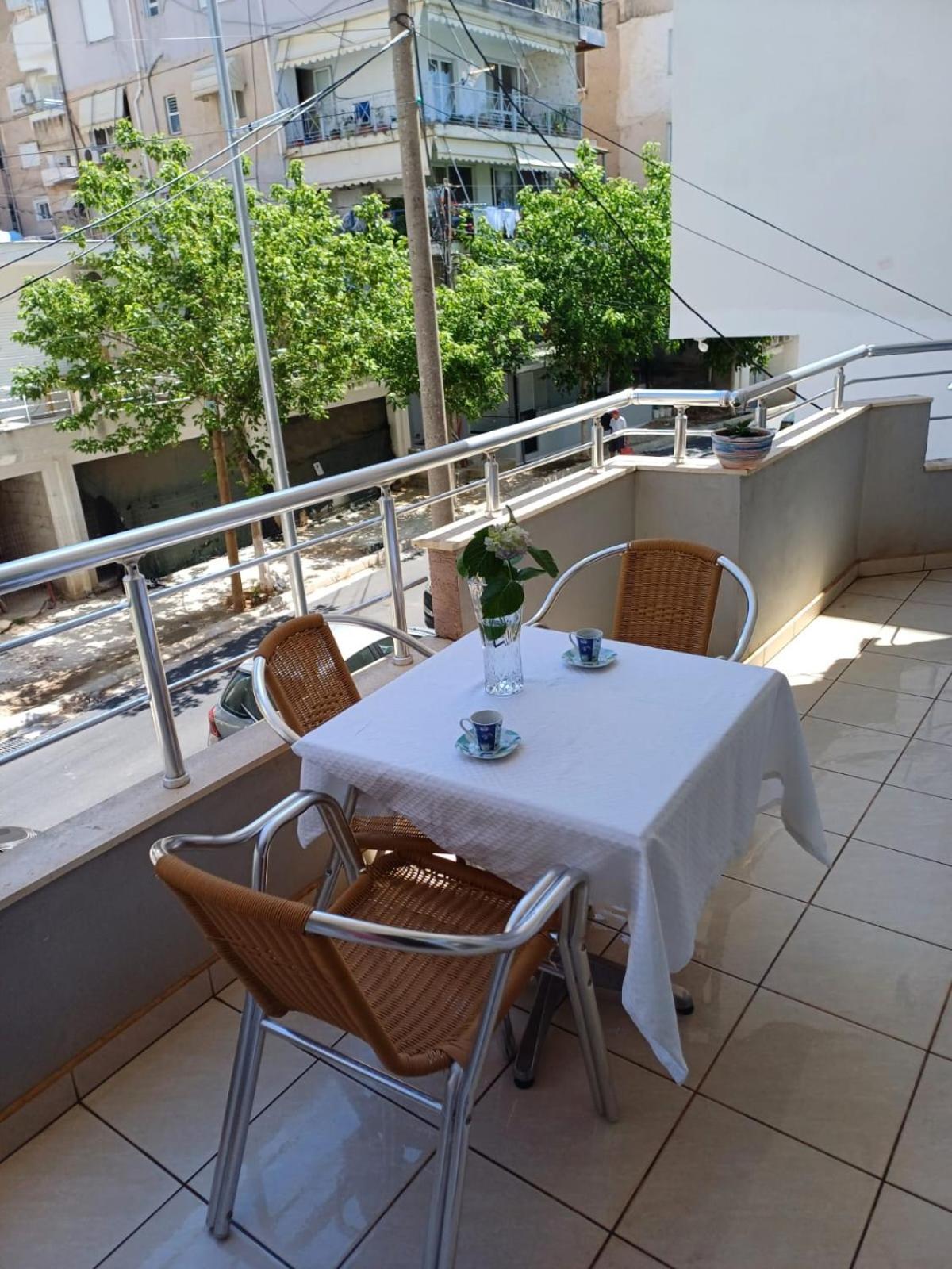 Azure Apartments Apartament