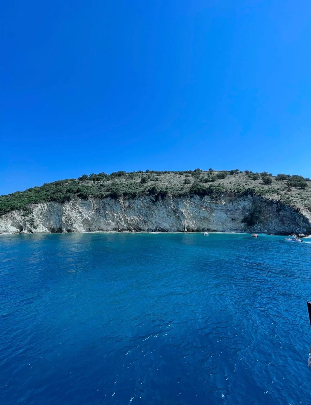 Azure Apartments * Saranda